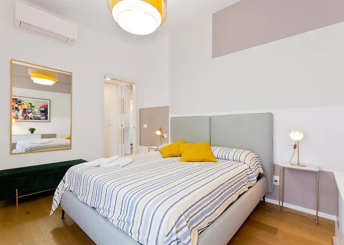 Apartament Urbanlife 70 *