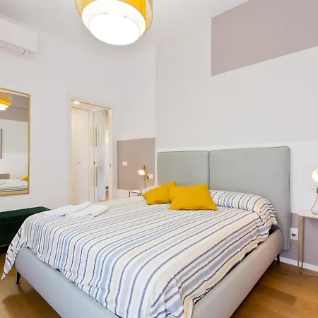 Apartment Urbanlife 70 *