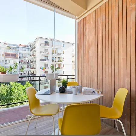 Urbanlife 70 Apartment