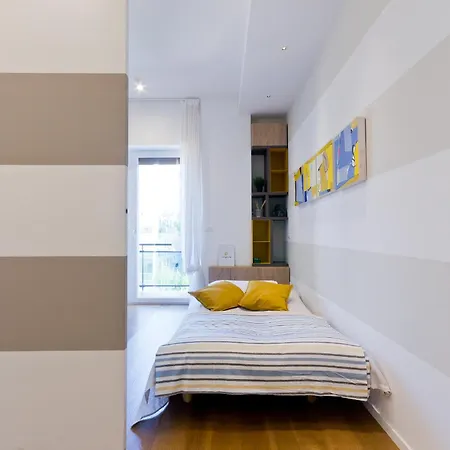 Urbanlife 70 Apartment *